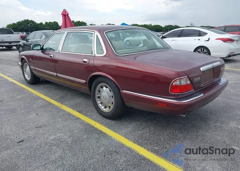 1998 Jaguar Xj8 Vanden Plas from USA, damaged, VIN SAJKX6243WC838538
